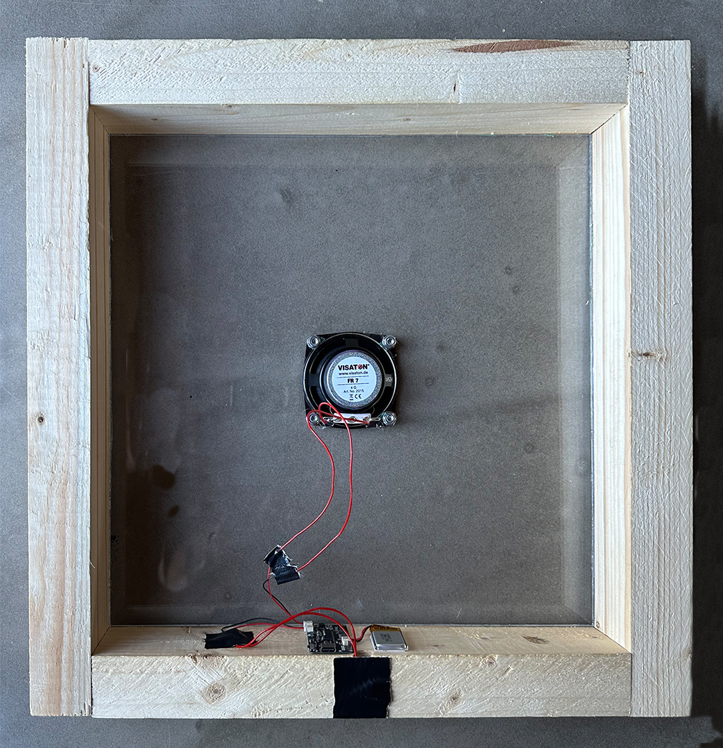 Wordsfail Soundobject 'Fan-Low' christian blau 2025